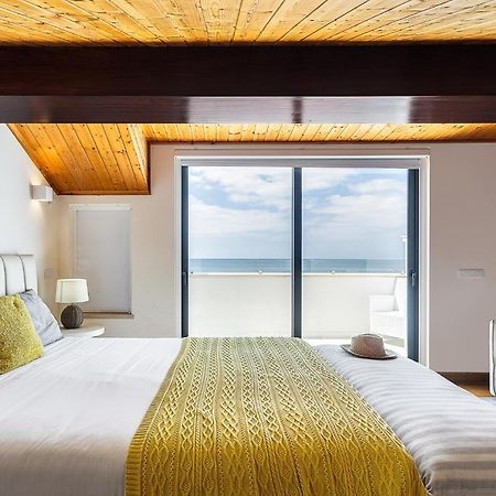 Casa Pe Na Areia- Unique Spot- Beach Front By DreamvillasАлбуфейра Екстериор снимка