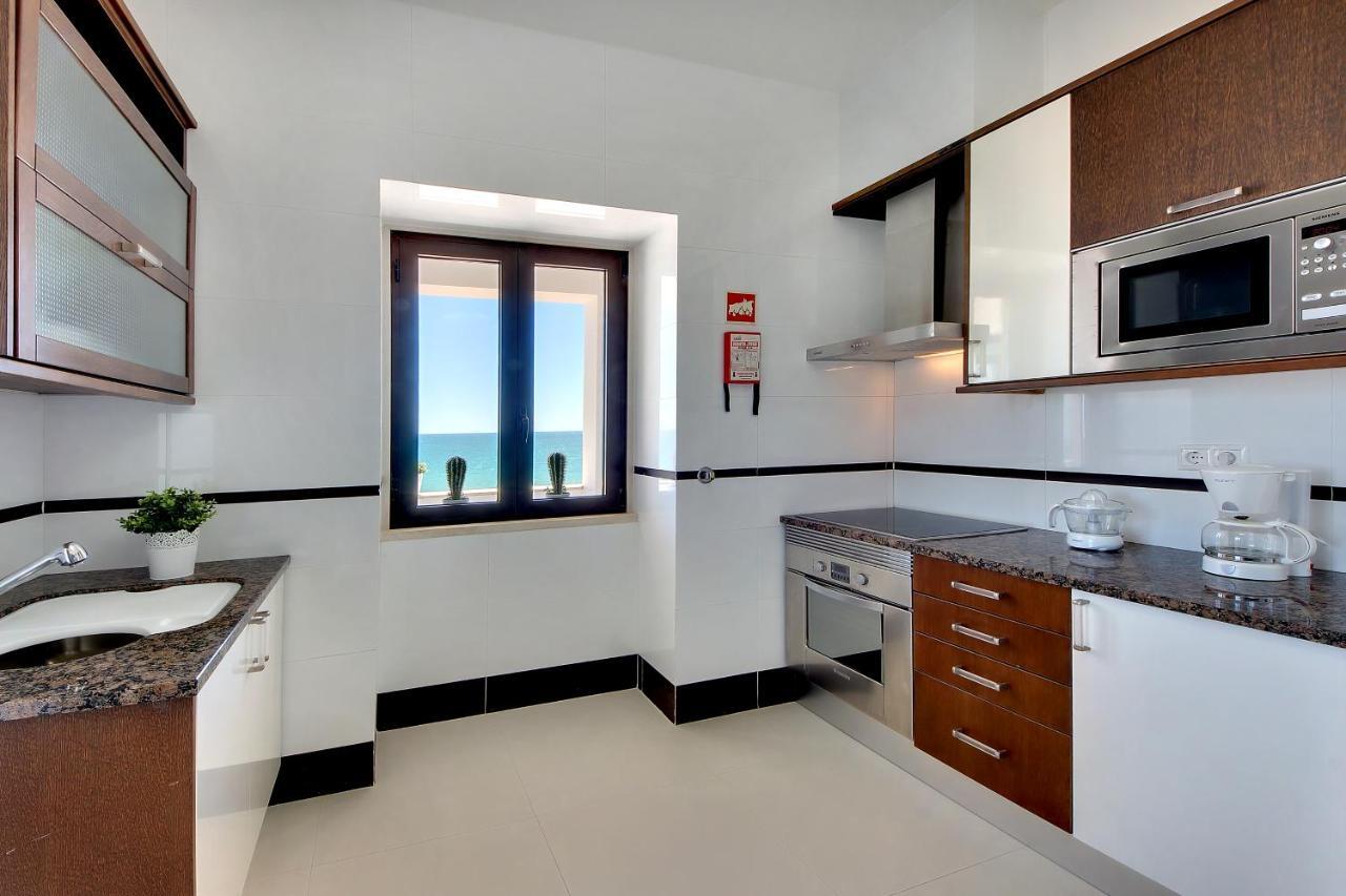 Casa Pe Na Areia- Unique Spot- Beach Front By DreamvillasАлбуфейра Екстериор снимка