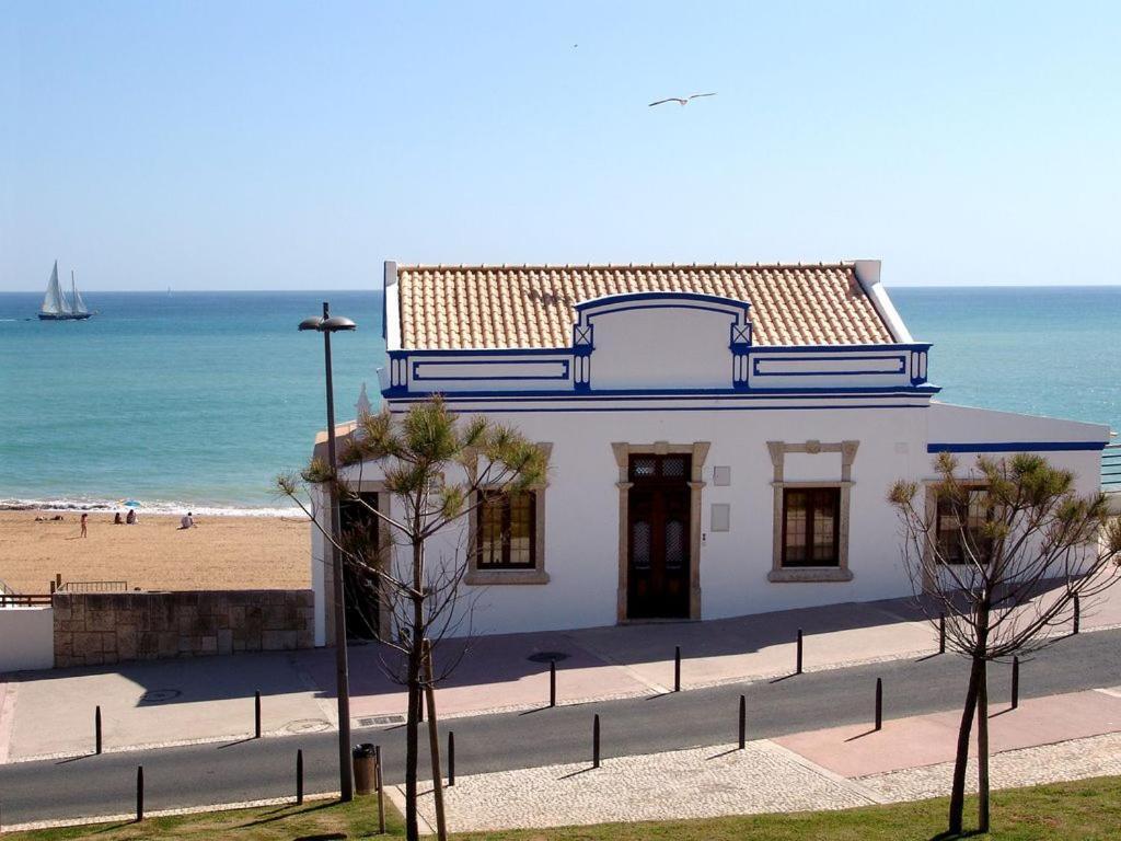Casa Pe Na Areia- Unique Spot- Beach Front By DreamvillasАлбуфейра Екстериор снимка